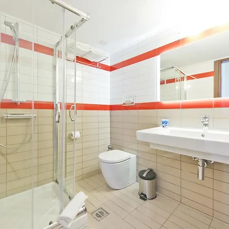 Esperia Hotel 3*