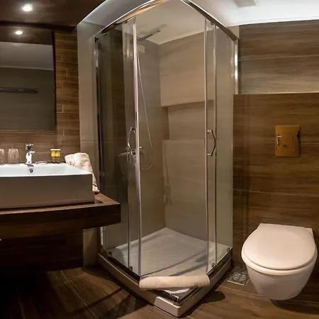 埃斯佩里亚酒店 3*