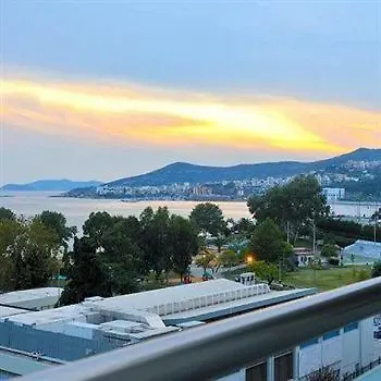 Esperia Hotel 3*
