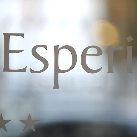 Hotel Esperia 3*