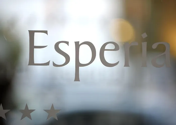Hotel Esperia 3*