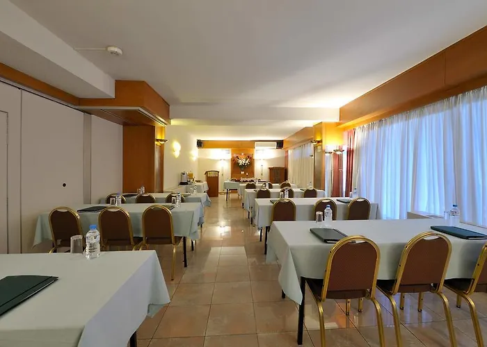 Esperia Hotel 3*